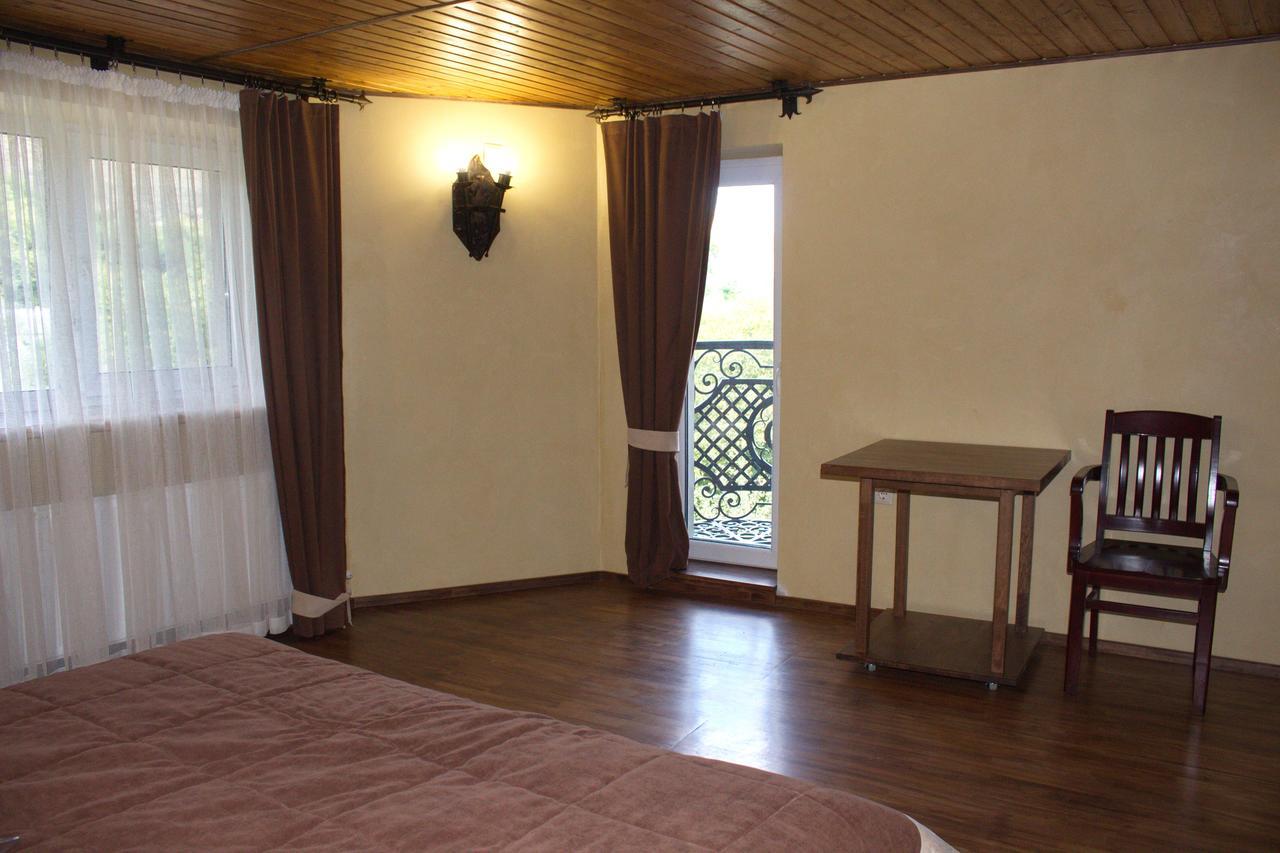 Hotel Smotrytska Vezha Kamianets-Podilskyi Exterior foto